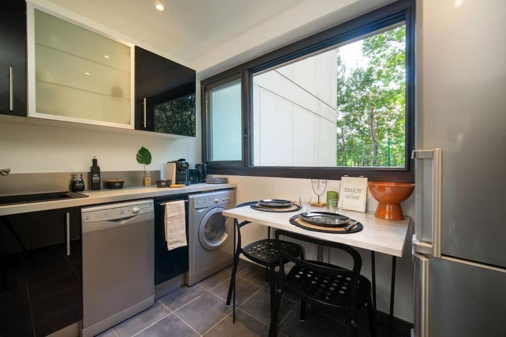 Air-Conditioned Apartment With Private Parking Marseille Extérieur photo