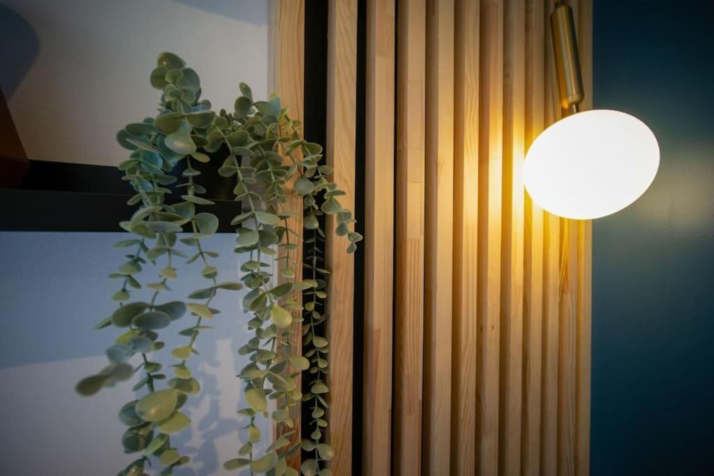 Air-Conditioned Apartment With Private Parking Marseille Extérieur photo